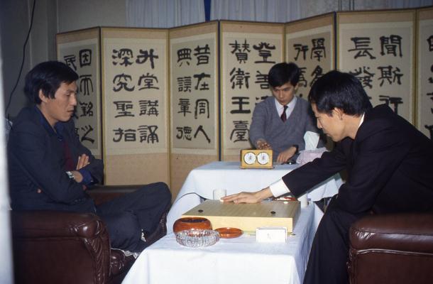 조훈현-오규철.오규철-조훈현.22기 왕위전 도전4국.1988.04 (6)